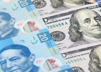 Peso mexicano abre con caída de más del 2 % frente al dólar tras victoria de Trump