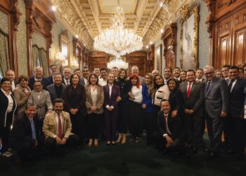 Se reúne gobernador de Tamaulipas con presidenta Claudia Sheinbaum