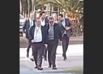 “En la 4T debemos dar ejemplo”: Sheinbaum sobre uso de helicóptero de Monreal