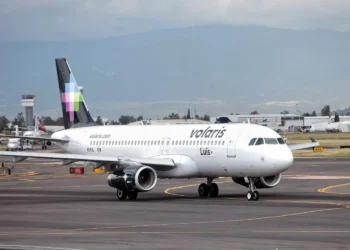 Pasajero intenta desviar vuelo de Volaris hacia EE.UU.; fue detenido