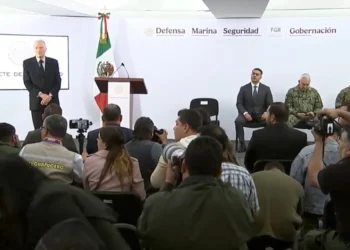 Por solicitud de seguridad nacional, los capos fueron enviados a EE.UU., dice el fiscal Gertz Manero