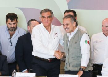 Gobernador Américo Villarreal y director general del Infonavit Octavio Romero se reúnen con desarrolladores de viviendas; agilizarán programa de casas para Tamaulipas