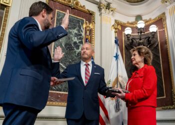 Sheinbaum recibirá al nuevo embajador de Estados Unidos, Ron Johnson, la próxima semana