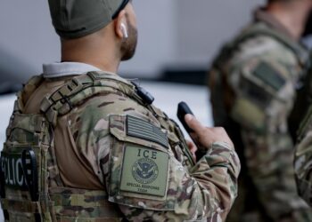 Suben a 222 mexicanos detenidos por redadas en EE.UU.