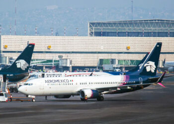 Aeromexico urge a las autoridades tomar acciones para garantizar la operación en el AICM