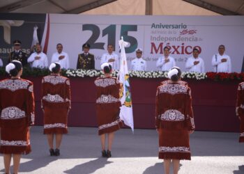 Encabeza Américo desfile cívico-militar: Tamaulipas celebra las Fiestas Patrias en paz