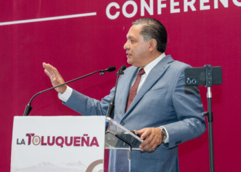 Inicia Ricardo Moreno histórico programa de bacheo en todas las delegaciones del municipio
