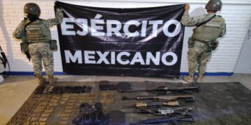 Ejército y Fuerza Aérea aseguran armamento en Badiraguato, Sinaloa