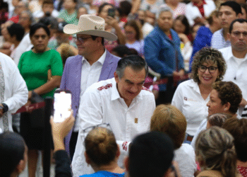 Entrega Américo tarjetas de Pensión Mujeres Bienestar; llegará a 93 mil tamaulipecas