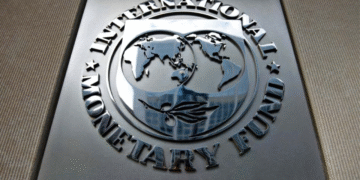 FMI eleva su pronóstico de crecimiento para la economía de México hasta el 1 % en 2025