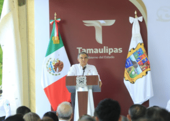 Con helicóptero y víveres Tamaulipas apoya a Veracruz; gobernador llama a la población a solidarizarse