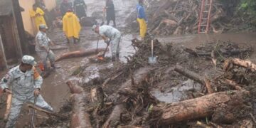 Siguen incomunicadas 191 localidades por lluvias en cinco estados: SICT