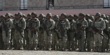 Detienen a siete y decomisan explosivos en Michoacán