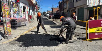 Avanza de forma rápida y eficiente el bacheo en calles de Toluca