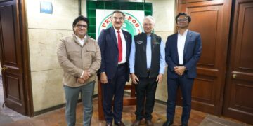 Revisan gobernador Américo Villarreal y director de Pemex proyectos estratégicos para Tamaulipas