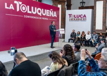 Benefician los programas sociales a miles de toluqueños: Ricardo Moreno