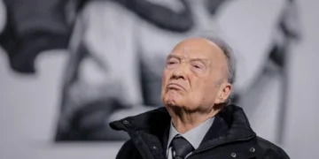 La renuncia de Alejandro Gertz Manero: del escrutinio en la FGR a una posible embajada