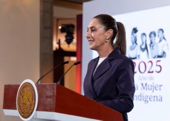 Sheinbaum denuncia al hombre que la acosó en el Centro Histórico de CDMX