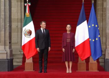 Sheinbaum y Macron estrechan lazos: México busca la devolución de códices mexicas