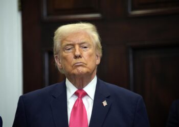 Trump insinúa dejar expirar el T-MEC y abrir la puerta a un nuevo acuerdo comercial