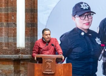 Ricardo Moreno profesionaliza al servicio público: más de 200 trabajadores capacitados para atender violencias de género