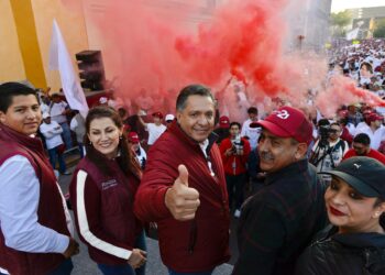 Ricardo Moreno encabeza megamarcha por la Paz, la Democracia y la Transformación en Toluca