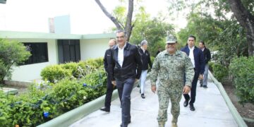 Llama Américo a seguir construyendo una transformación histórica