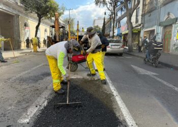 Continúa recuperación de calles en Toluca con trabajos de bacheo intenso, se cumple el compromiso del alcalde Ricardo Moreno