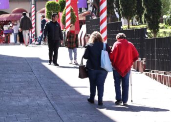 Despide Toluca el año con frío, llama Gobierno municipal a protegerse en esta temporada invernal