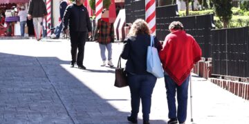 Despide Toluca el año con frío, llama Gobierno municipal a protegerse en esta temporada invernal