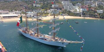 El Buque Escuela Cuauhtémoc vuelve a casa tras llevar a México por los mares del mundo