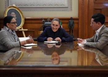 Sheinbaum invita al papa León XIV a visitar México en el Día de la Virgen de Guadalupe