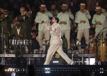 Bad Bunny calienta motores: presenta adelanto de su espectáculo para el Super Bowl 2026