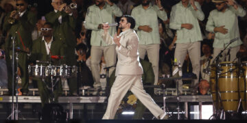 Bad Bunny calienta motores: presenta adelanto de su espectáculo para el Super Bowl 2026
