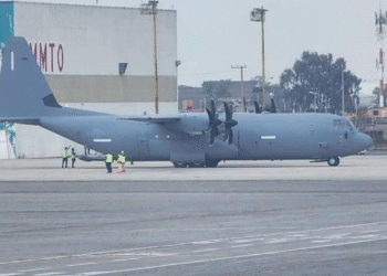 Sheinbaum aclara aterrizaje de avión militar de EE. UU. en Toluca: “No venían tropas”
