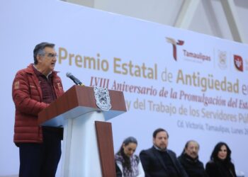 Aumento salarial y pensiones seguras garantiza Américo a las y los trabajadores del Estado