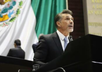 Sergio Mayer obtiene licencia indefinida como diputado para participar en La Casa de los Famosos