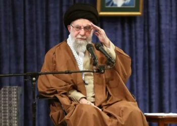 Trump afirma que el ayatolá Ali Jamenei murió tras ataques de EE. UU. e Israel y desata incertidumbre internacional