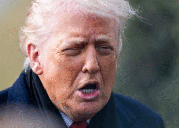 Crece el descontento en EE.UU.: más de la mitad de los ciudadanos considera que la economía empeoró bajo Donald Trump