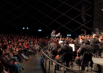 La OFiT prende el corazón de Toluca con el Divo de Juárez en versión sinfónica