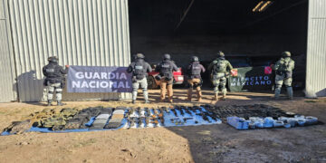 Aseguran arsenal en Namiquipa: decomisan 21 armas, granadas y 16 vehículos
