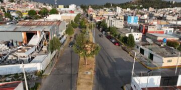 Entra “Dragón” de Ricardo Moreno a restaurar la vía Laguna de 7 Colores