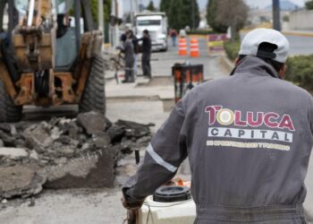 Mantiene Gobierno municipal programa histórico de bacheo y obras durante periodo vacacional
