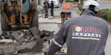 Mantiene Gobierno municipal programa histórico de bacheo y obras durante periodo vacacional