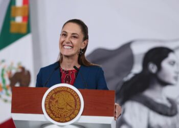 Sheinbaum presenta decálogo por la democracia y marca ruta para su iniciativa de reforma electoral