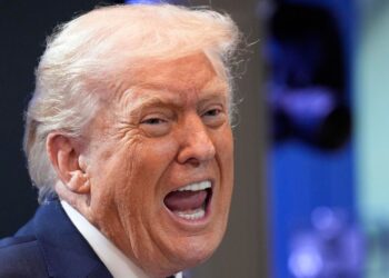 Trump escala presión: dice que EE.UU. no necesita Ormuz y dejaría su seguridad a otros países