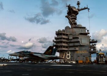 Trump busca otros 200 mil mdd para la guerra con Irán