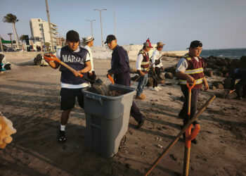 Derrame en el Golfo: Sheinbaum señala a barco y exige investigación penal