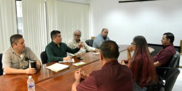 Supervisa gobernador operaciones y despacho de la Gasolinera del Pueblo