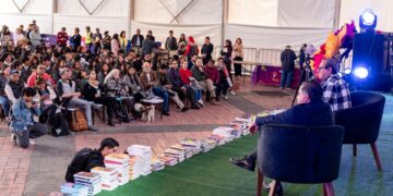 Ricardo Moreno y Taibo II, lanzan en Toluca la histórica colección “25 para el 25”